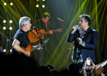 De volta: Victor & Leo emocionam público paulistano em apresentação surpresa no Villa Country