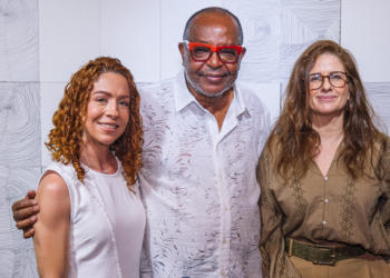 Sessão de Autógrafos: Artista Sanagê lança livro no CasaPark