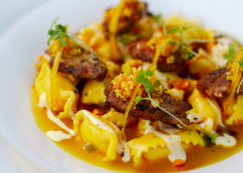 Taypá, Sagrado Mar e Gran Bier criam massas especiais para o festival Pasta Week