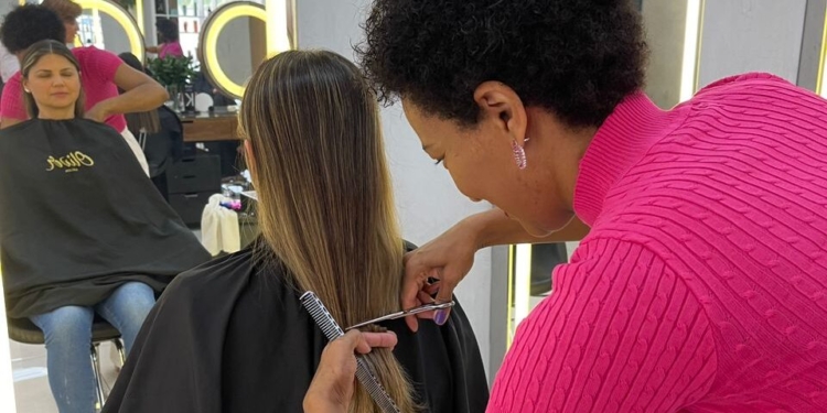 Oliver Beauty Center promove mais uma edição do seu projeto social “Corte Solidário”