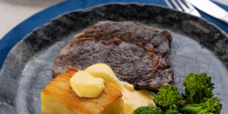 Mezanino da Torre de TV celebra 2 anos com festival gastronômico comemorativo