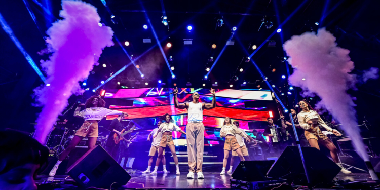 Baile da Santinha acontece em Brasília com Léo Santana, Murilo Huff e Ferrugem