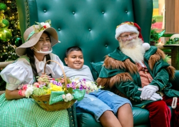 Natal inclusivo: Brasília Shopping reserva horário especial para promover encontro de crianças com TEA com o Papai Noel