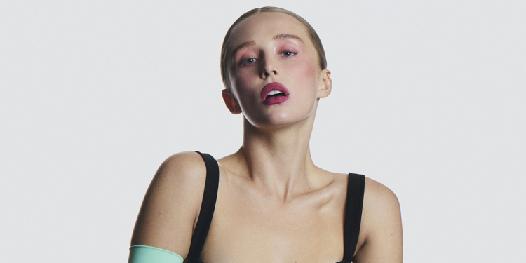 Duda Reis empreende e lança a “DUDAH! Beauty”, sua nova marca de maquiagem