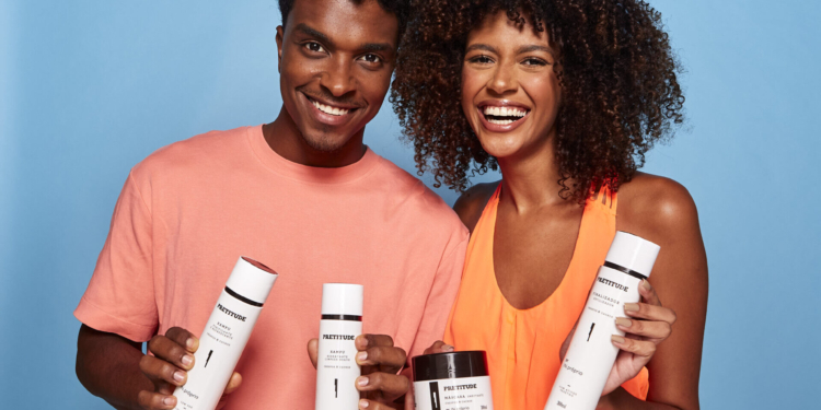 Dermatologista lança linha de cosméticos para tratamento de cabelos crespos e cacheados