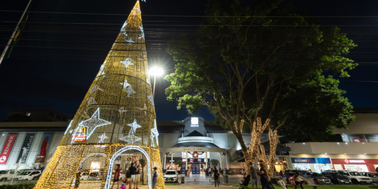 Natal Terraço Shopping sorteia um Fastback Abarth e Panettone Cacau Show de presente