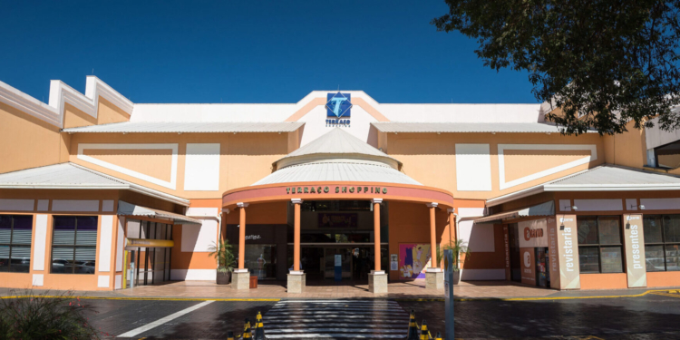 Natal Terraço Shopping sorteia um Fastback Abarth e Panettone Cacau Show de presente