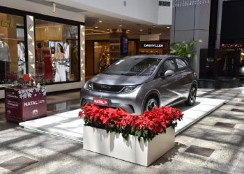 Natal do Brasília Shopping tem Compre e Ganhe com Panettone Ofner e sorteio de automóvel elétrico BYD Dolphin 0Km