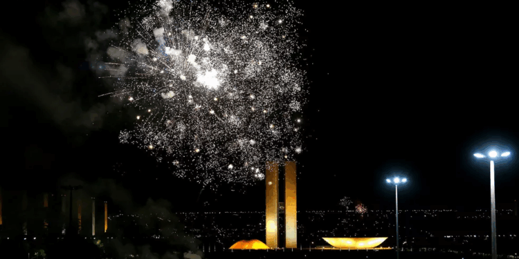 Brasília: Réveillon na Esplanada terá atrações como Naiara Azevedo e Roupa Nova