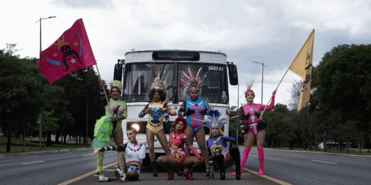 Bloco das Montadas tem novo local e recebe show de Grag Queen