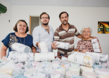 Antonio Aversa e Railda Costa realizam entrega de ação solidária de Natal em prol do Instituto Arca