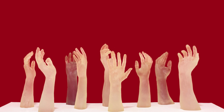 Referência Galeria de Arte apresenta a mostra “Abaixo do sol, acima da terra”, de Valdson Ramos