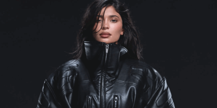Quiet Luxury: Kylie Jenner lança Khy, sua nova marca de roupa inspirada na nova tendência