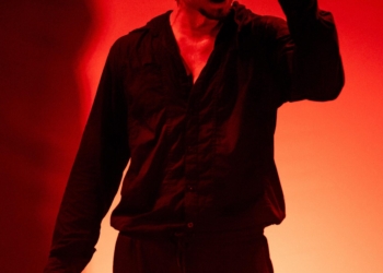 Peça “Sombrio” desembarca no Teatro Brasília Shopping neste final de semana