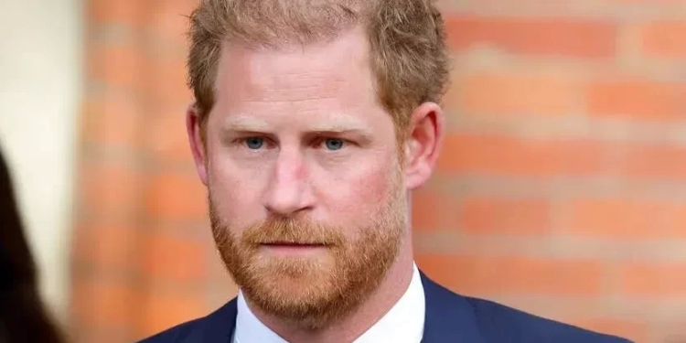 Príncipe Harry se encontra em polêmica com ex-stripper