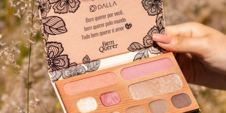 Marca goiana lança primeira linha de maquiagem sem plástico do Brasil