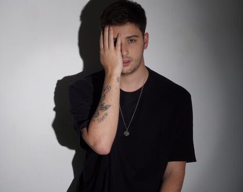 DJ Annëto agita público do Aurora Sunset