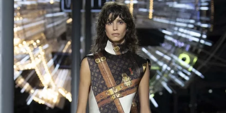 Louis Vuitton encerra Semana de Moda de Paris
