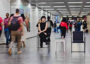 Galpão Design expõe peças com a cara de Brasília na estação Metrô Galeria