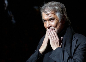 Morre o icônico estilista Roberto Cavalli aos 83 anos
