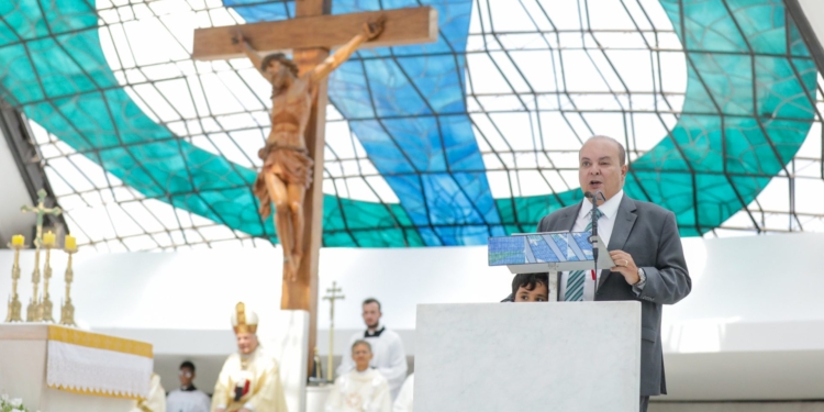 Missa na Catedral celebra aniversário de 64 anos de Brasília