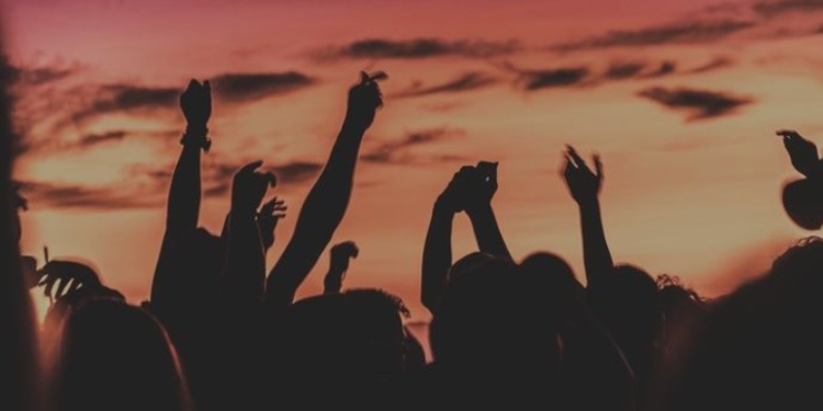 Festa Origem traz o melhor da música eletrônica para a capital