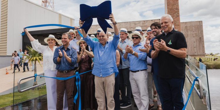 Vinícola Brasília celebra os 64 anos da capital com inauguração para autoridades, empresários, imprensa e influenciadores