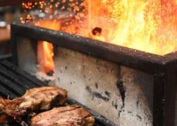 Festival ao ar livre reúne o melhor do churrasco e da música brasiliense