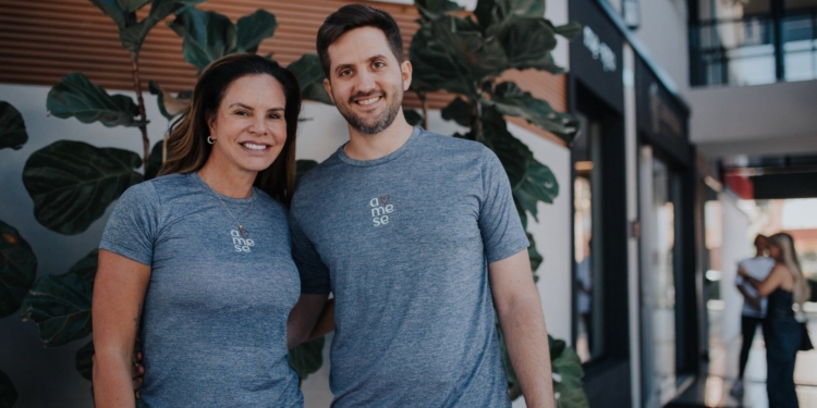 Dia das Mães: cirurgião Sílvio Mesquita recebe mulheres para programação de autocuidado