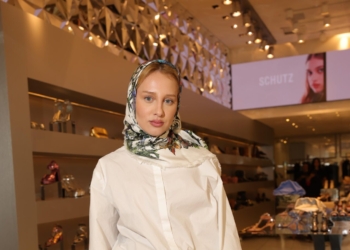 Malu Borges e Schutz recebem convidadas para almoço de dia das mães