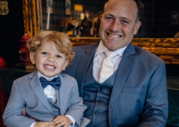 Maxime Noivos e Black Tie marca presença na renovação de votos de Sabrina Albert e Rodrigo Freire