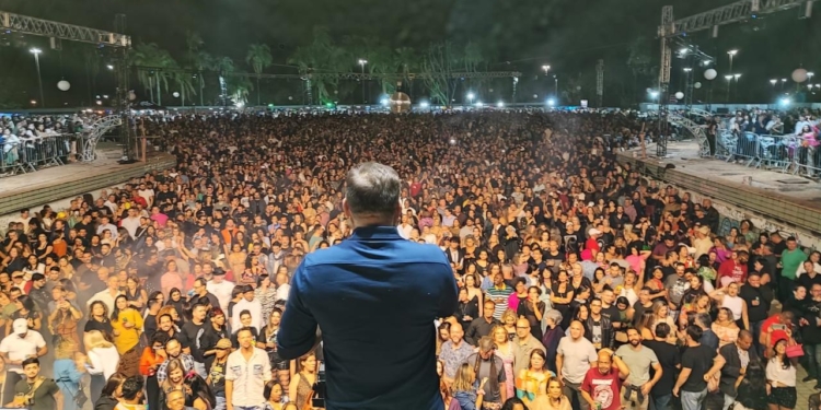 Piscina de Ondas recebe nova edição da festa “A Volta aos Anos 80” em agosto