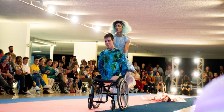 Estilistas do DF apresentam coleções no Museu de Arte de Brasília neste sábado (15)