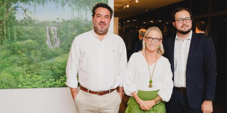 Artistas, autoridades e amantes das artes marcam presença na inauguração da nova galeria no Conic