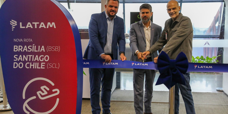 Voo direto Brasília-Santiago é reinaugurado