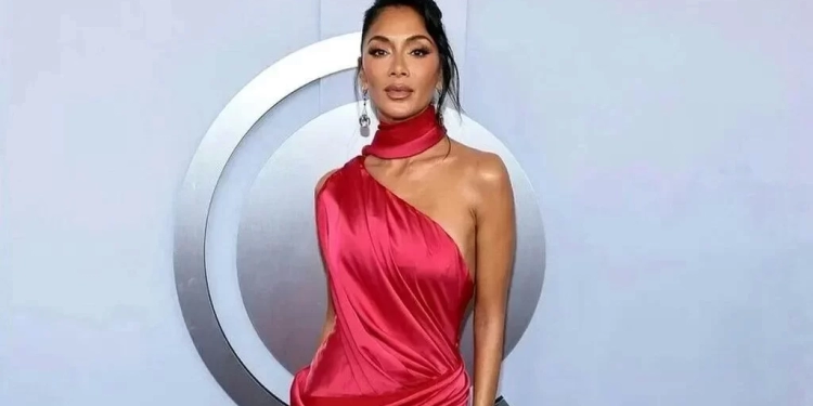 Nicole Scherzinger declara sentir falta da era Pussycat Dolls