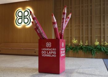 ParkShopping tem descontos de até 70% na liquidação Lápis Vermelho