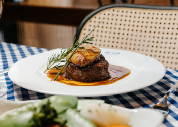 Le Vin Bistrô cria menu especial para celebrar o feriado da Revolução Francesa