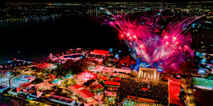 Na Praia 2024 oferece linha exclusiva de ônibus com ida e volta para o festival