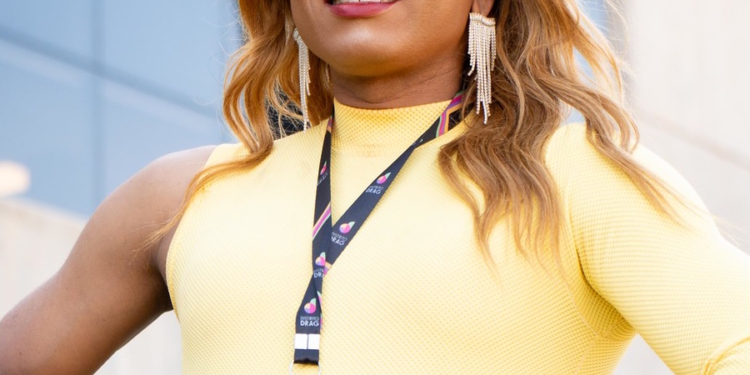 Distrito Drag lança a campanha Existir Com Direitos na 25ª Parada do Orgulho LGBTQIA+ de Brasília