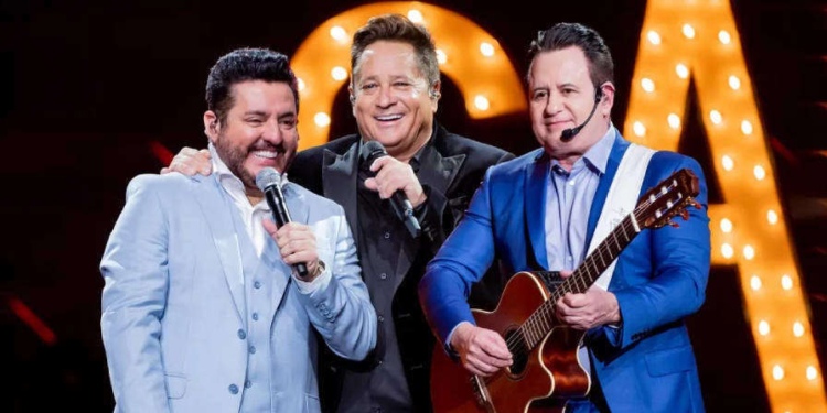 Na Praia Festival anuncia turnê Cabaré com Leonardo e Bruno & Marrone