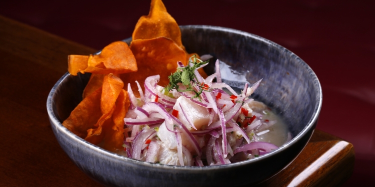 Premiado chef Marco Espinoza participa do Festival Peruano 2024