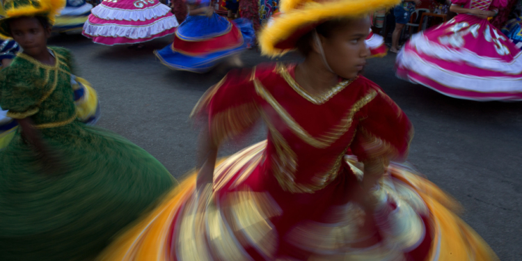 Espaço Cultural Renato Russo recebe festejos populares tradicionais no Brasil