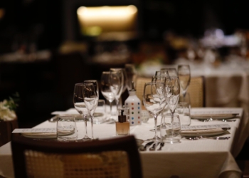 Piselli Brasília recebe nova Confraria JK para celebrar os 20 anos da marca