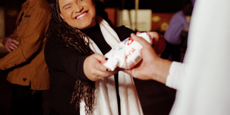 Projeto social do Grupo R2 arrecada mais 100 toneladas de alimentos em 2024