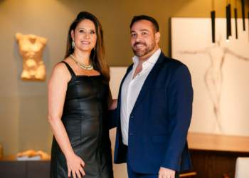 Alessandra Oliveira brinda sua estreia na CASACOR Brasília com coquetel especial