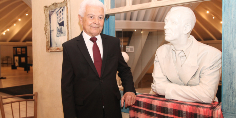 Sarau em homenagem a JK movimenta o Instituto Histórico e Geográfico do DF