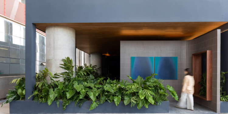 CASACOR Brasília: ambiente do Studio Gontijo Arquitetura e Interiores celebra os 50 anos do álbum Elis & Tom