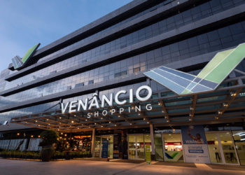 Venâncio Shopping promove adoção responsável de cães e gatos