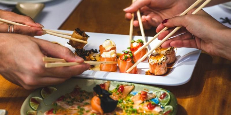 Restaurante japonês Haná celebra Dia do Cliente